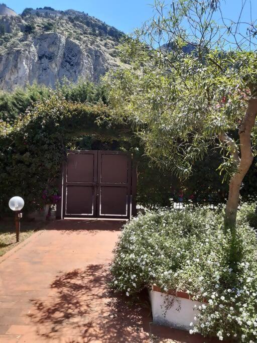 Da Nonna Cettina Appartamento In Villa Con Piscina Palermo Exteriér fotografie